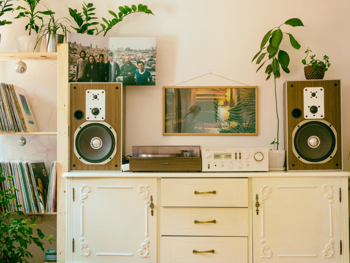 VINTAGE VS ANTIQUE VS&nbsp;RETRO